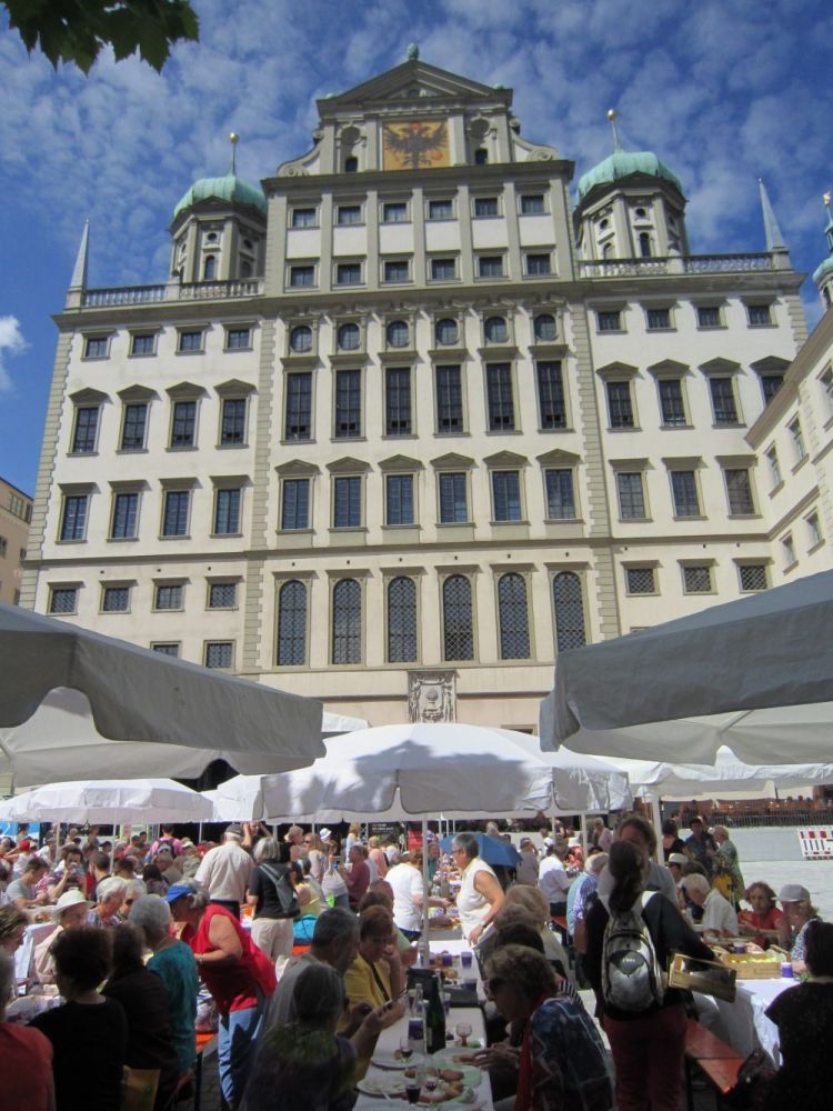 files/tl_filesOPO/Beitraege/opo_Augsburg_Hohes Friedensfest.JPG